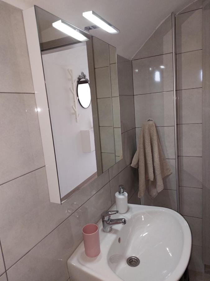 Apartman Biba Lubenice Exterior photo